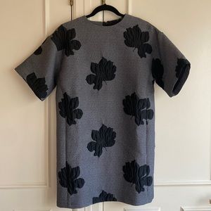 NWT ASOS “white” oversized shift dress with floral design, size 4